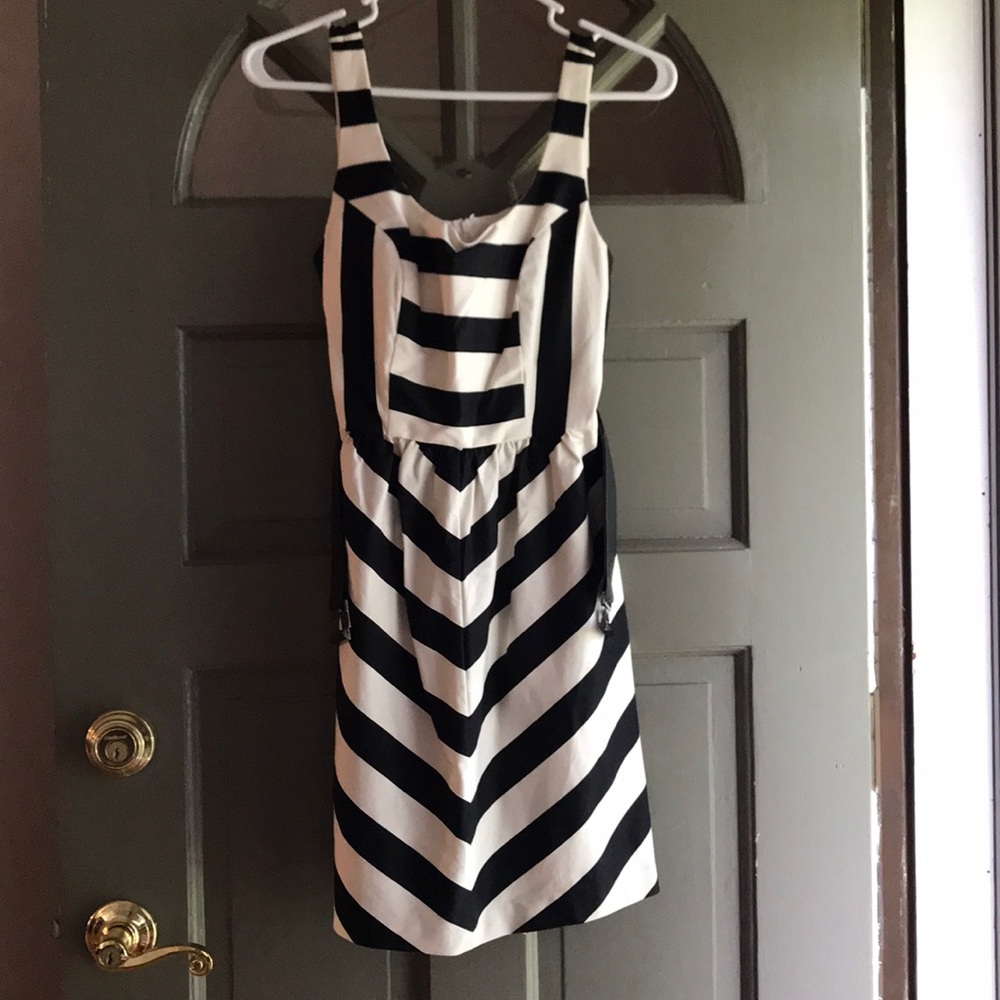 Black and White Mini dress with wide black belt